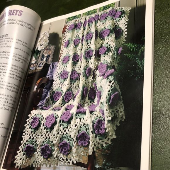 A Year of Afghans Book 4 1999; a treasury of Gorgeous afghans w/Instructions - Picture 8 of 11